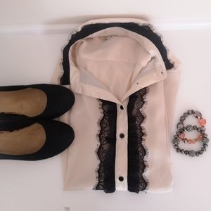 Guess blouse - read description